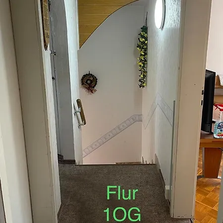 Semi-detached House On 2 Floors 아파트